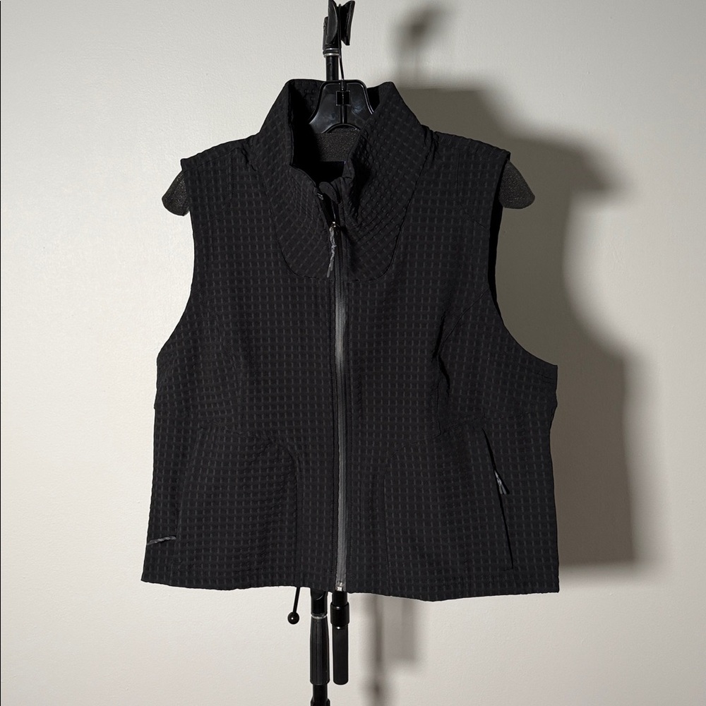 NWOT Lululemon Water-Repellent Fleece Hiking Vest Black - Picture 5 of 9